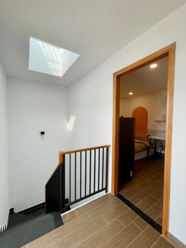 Room W — Rooftop Retreat 2