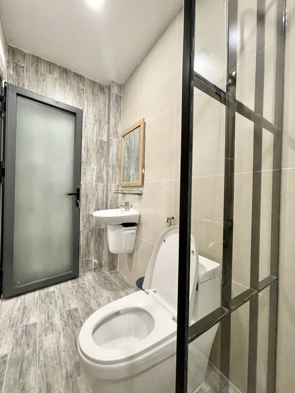 Room W — Rooftop Retreat 3