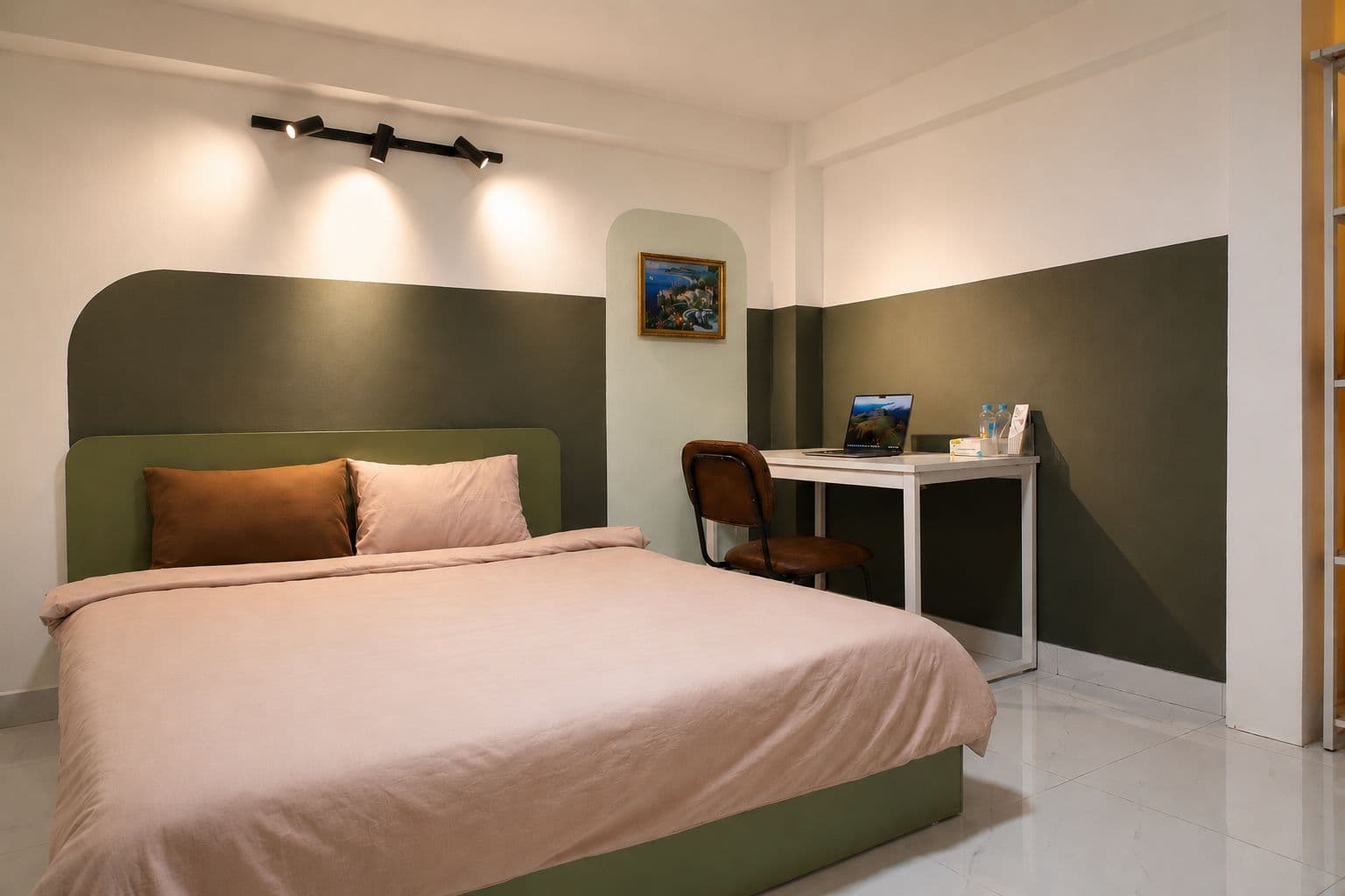 Room I — Tranquil Nest