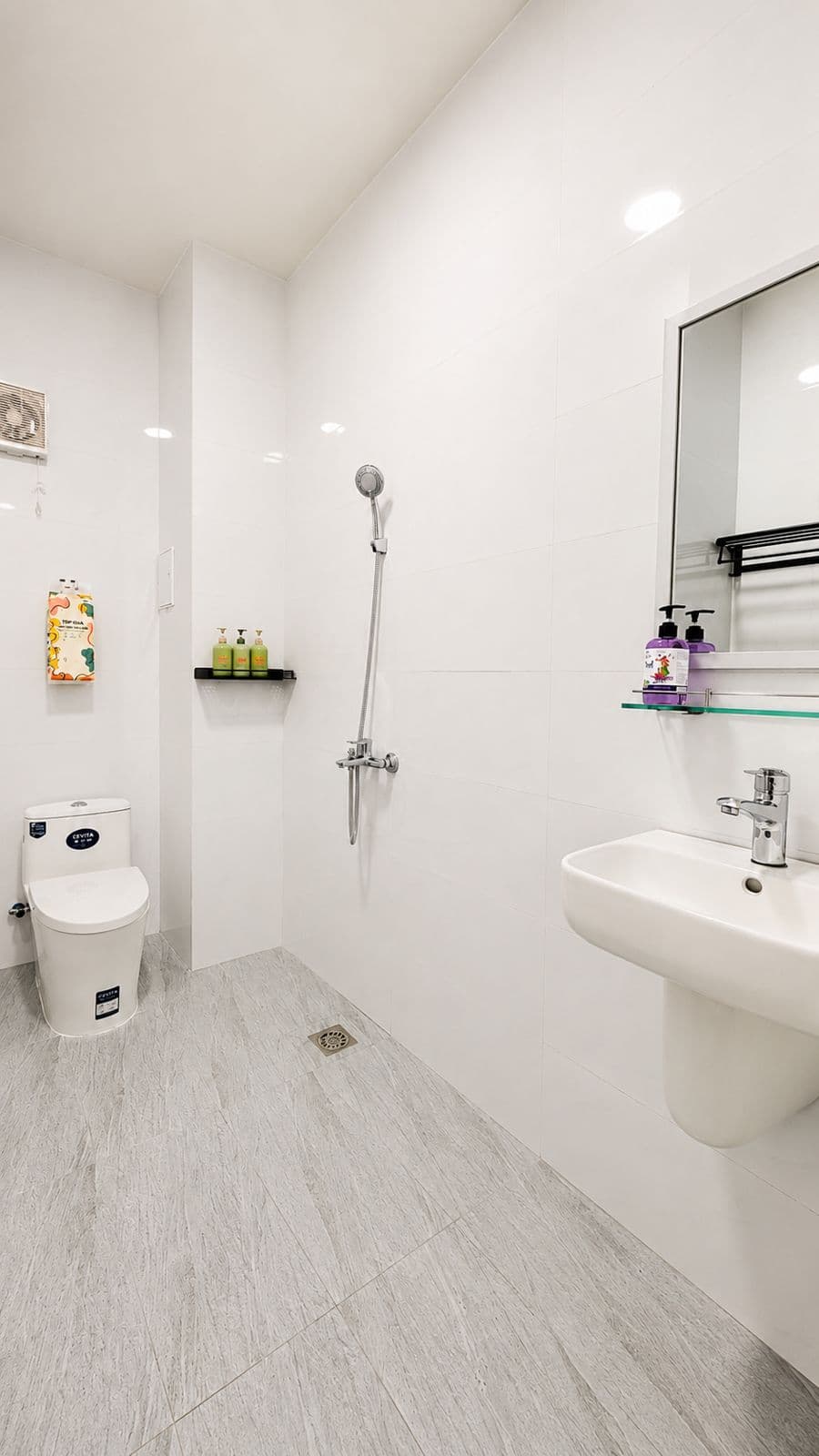 Room M — Sky Vista 4